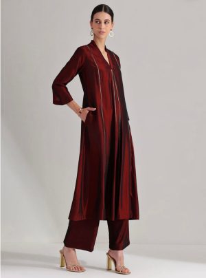 Silk Blend Solid Kurta Set - Image 5