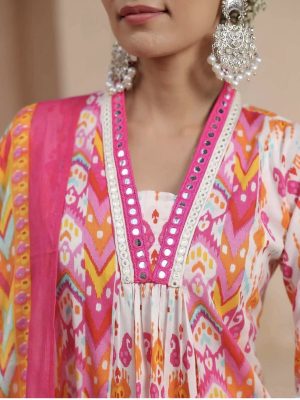 Three Piece Kurta Pant Dupatta Set - Image 3