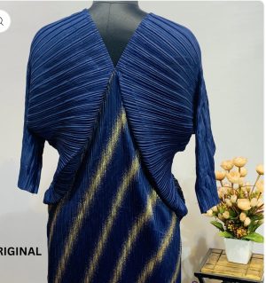 Wrinkle dress in two colors - Image 2