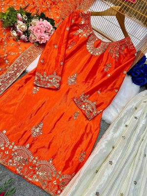 Chinon silk suit set - Image 3