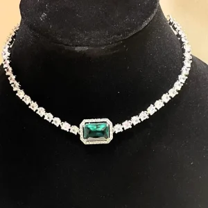 Elegant American Diamond Necklace with Studs - Image 2