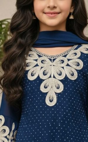 Georgette Embroidered Kurta Set - Image 4