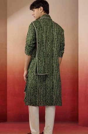Bandhani Kurta with Trousers & Stole - Image 3