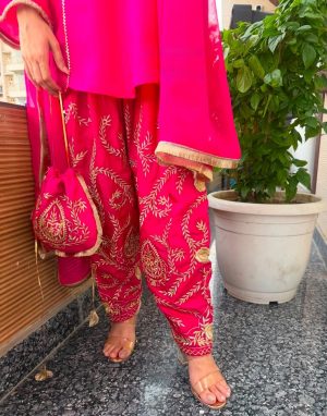 Pakistani Salwar Suit - Image 5