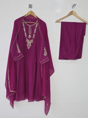 Elegant Cotton Embroidered Outfit - Image 5