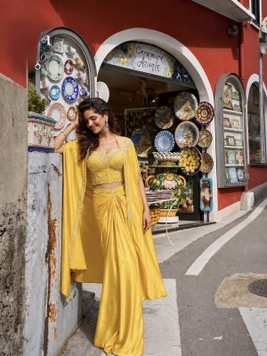 Embroidered Cape-Style Drape Set - Image 4