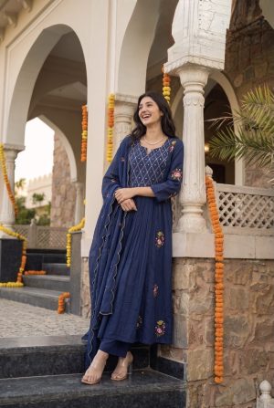 Beautiful Anarkali - Image 8