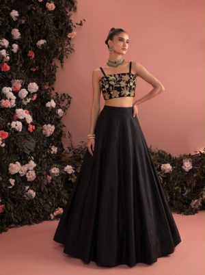 Beautiful Ready to wear Lehenga with Dupatta - Image 4