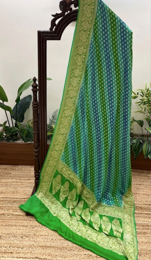 Beautiful Banarasi Khaddi Chiffon Saree - Image 9