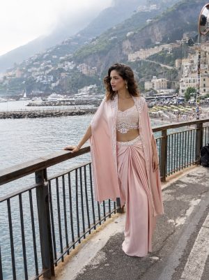 Embroidered Cape-Style Drape Set - Image 5