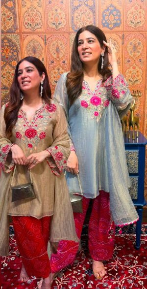 Elegant Pakistani Suit Set - Image 1